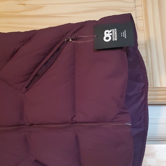 NWT Outdoor Research Coze Hooded Down Vest - Picture 3 of 10